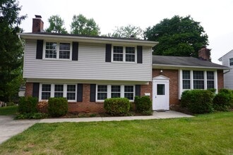 Building Photo - 239 E Timonium Rd