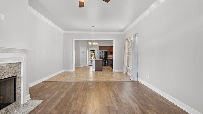 Building Photo - 70469 Chambly Ct