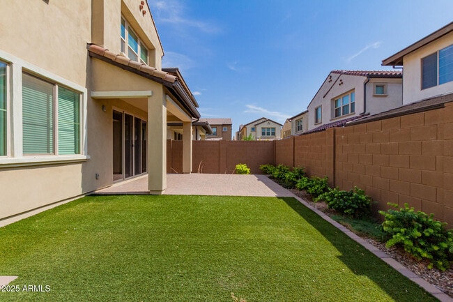 Building Photo - 1694 S Follett Way