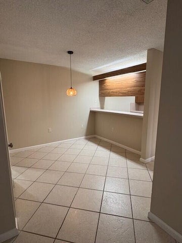 Building Photo - 3310-3333 33rd Way