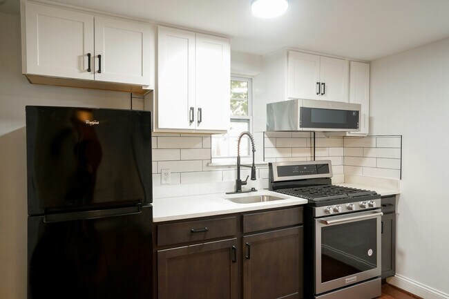 Building Photo - 619 Florida Ave NW