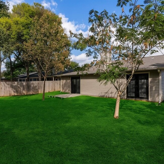 Building Photo - 5507 Porsche Ln