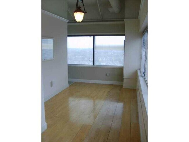 Building Photo - 120 Ralph McGill Blvd NE