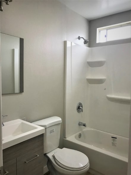 Building Photo - 4389 42nd St