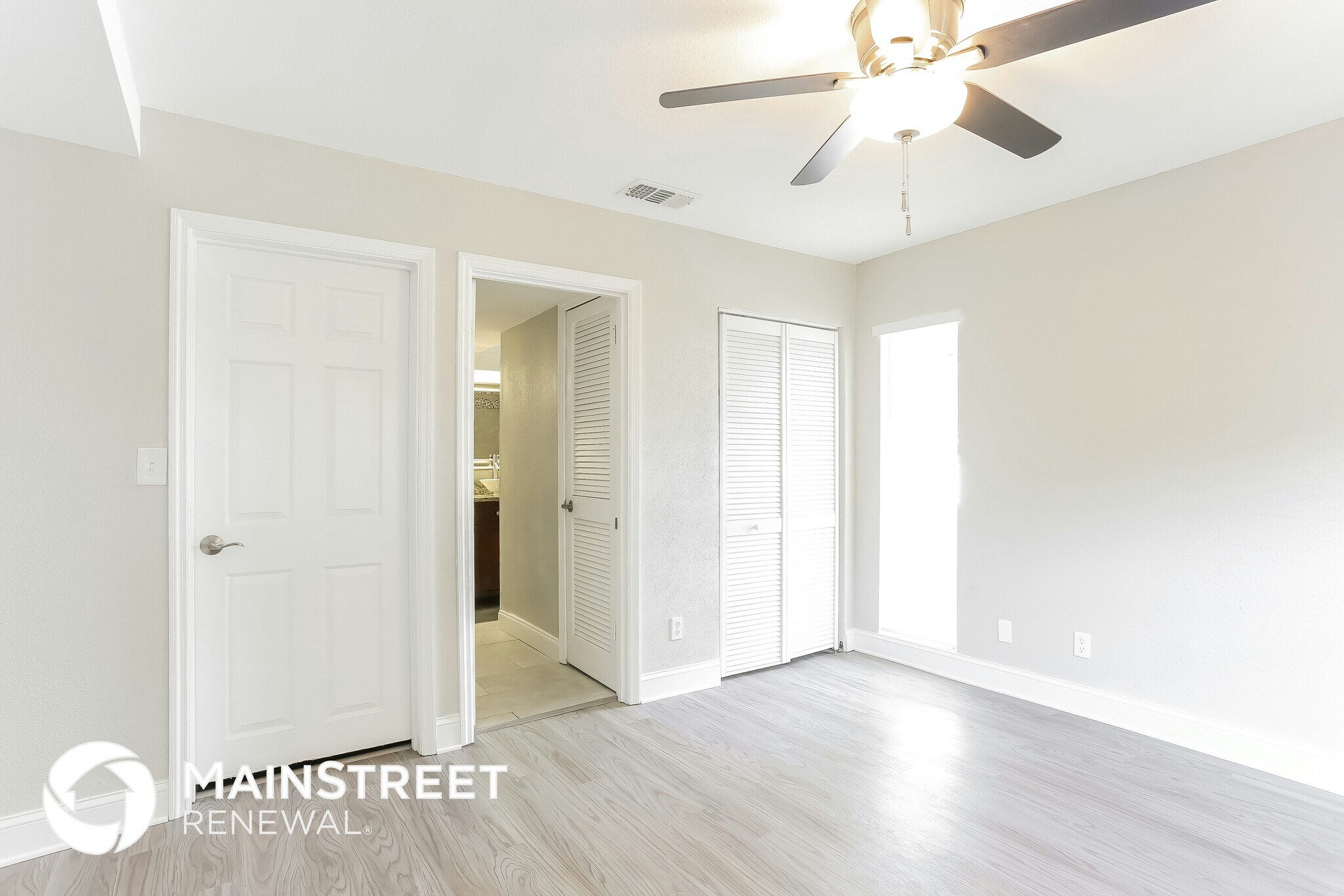 Building Photo - 701 Brookside Dr