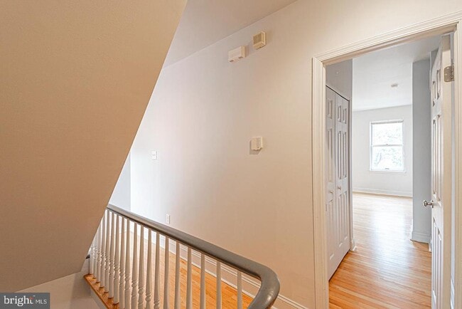 Building Photo - 2210 Lombard St