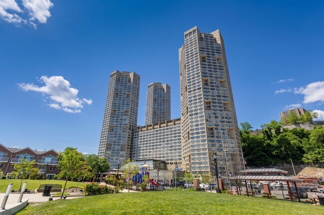 Building Photo - 7000 JFK Blvd E
