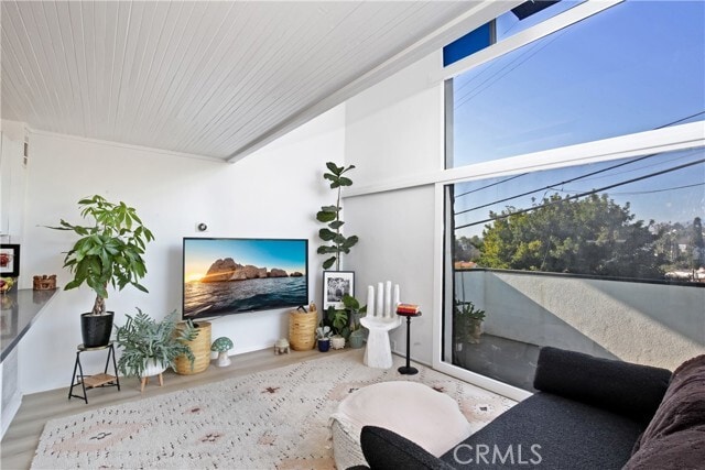 Building Photo - 5038 Aldama St