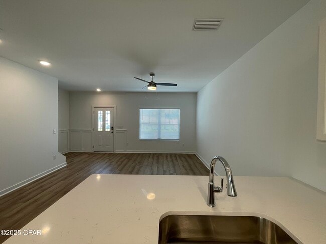 Building Photo - 5860 Tyndall Pkwy