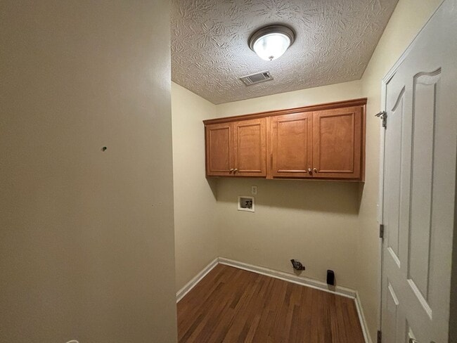 Building Photo - Weather Stone Subdivision!!