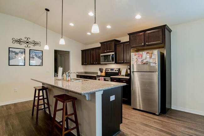 Building Photo - Beautiful 4 bedroom home in Pace