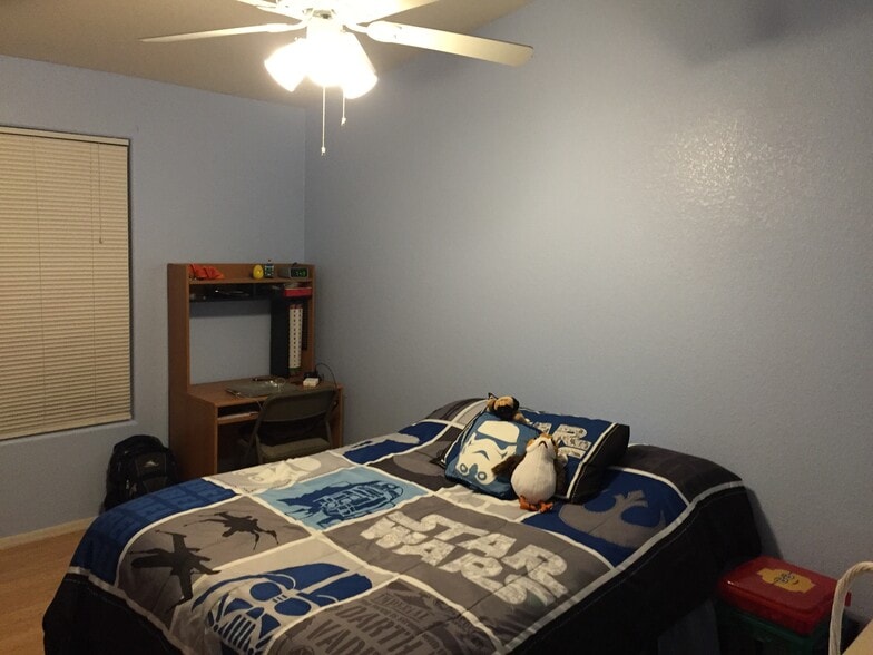 Bedroom 1 - 6015 E Morningside Rd