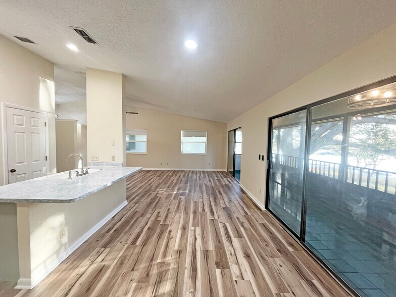 Building Photo - 26 Aledo Ct