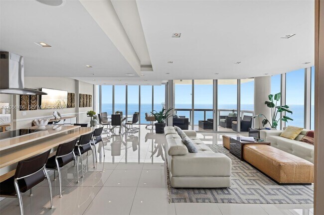 Building Photo - 6899 Collins Ave