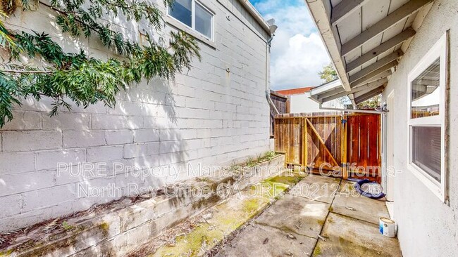 Building Photo - 4942 Sonoma Hwy