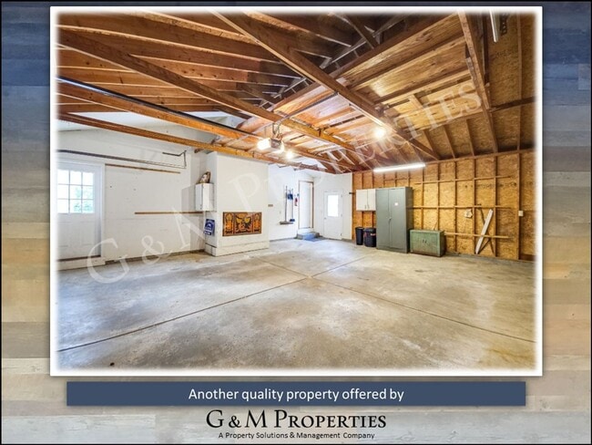 Building Photo - Rare 4-Bedroom Home Rental in the Penfield School District!