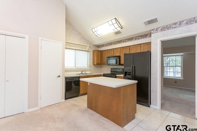 Building Photo - 1767 Eaglewood Drive