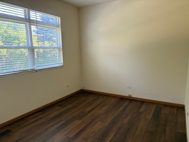 Building Photo - 7207 Bradley Dr