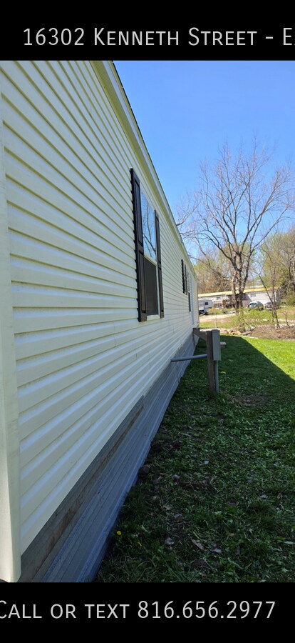 Building Photo - 16302 Kenneth Dr