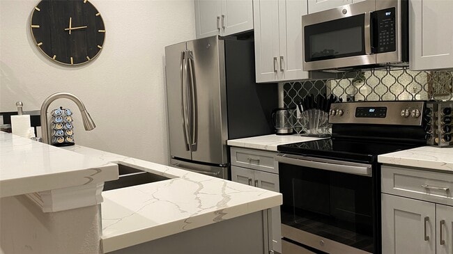 Building Photo - 4403 Nichols St