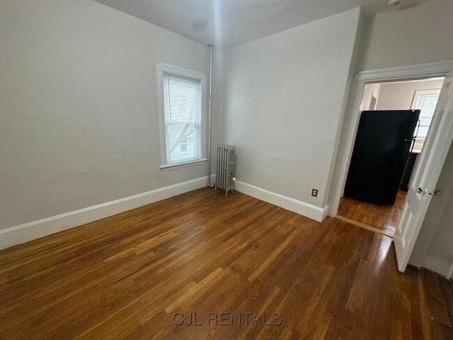 Building Photo - 145 Albion St