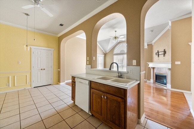 Building Photo - 2311 Ragland Rd