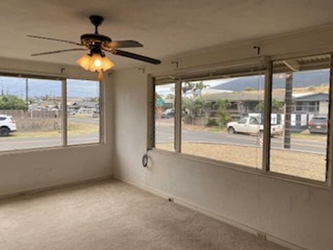 Building Photo - 3 Bedroom 1.5 Bath Single Family Home in K...