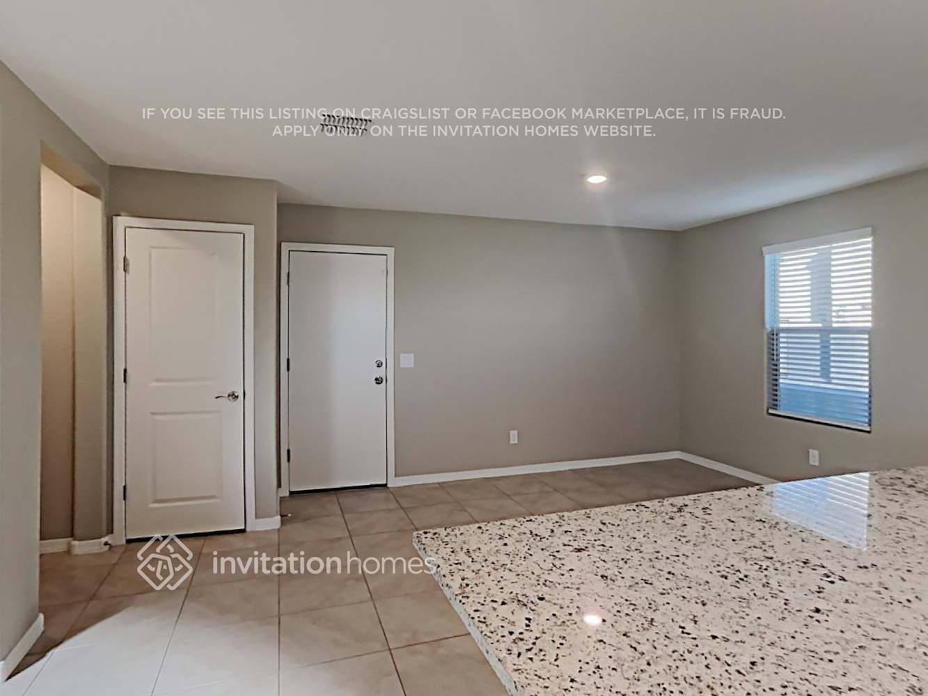 Building Photo - 3942 S 79th Dr