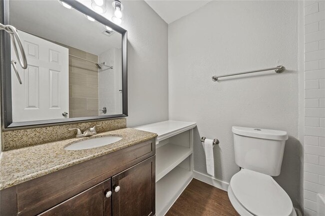 Building Photo - 2415 Burleson Ct