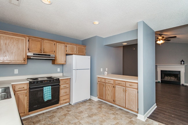 Building Photo - 2113 Tanglewood Rd