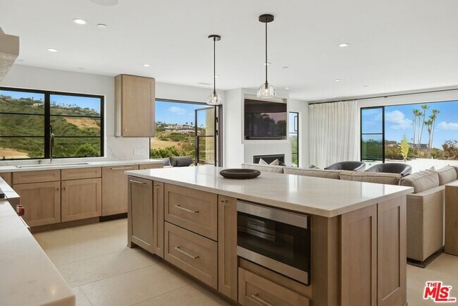 Building Photo - 6326 Trancas Canyon Rd