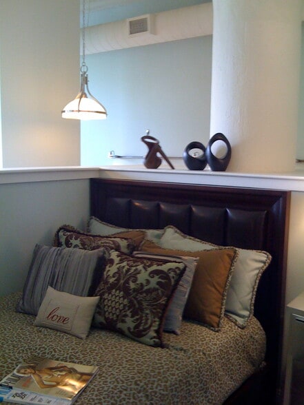 Lofted bedroom - 2429 Locust St