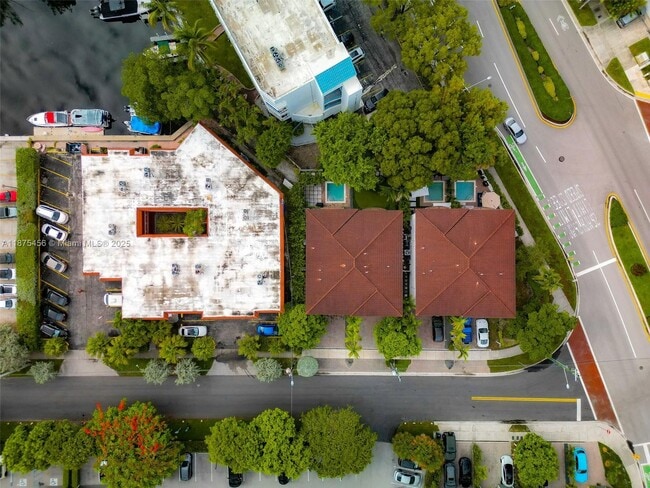 Building Photo - 3506 NE 166th St