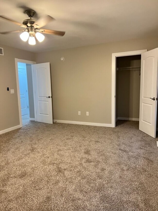 Building Photo - 1805 Dainesway Dr