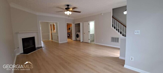 Building Photo - 3529 Mt Vernon Cir