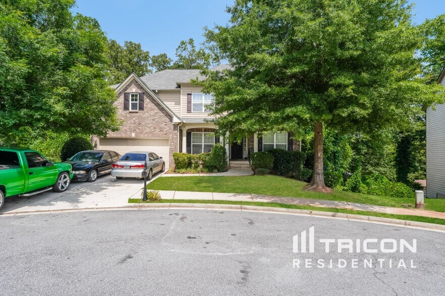 Primary Photo - 390 Twain Cir