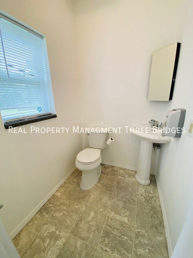 Building Photo - 1293 Purcell Ave