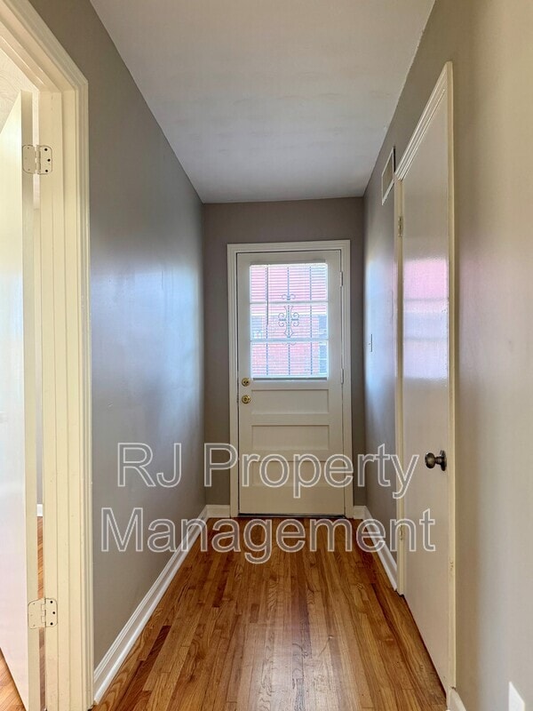 Building Photo - 1973 Tacoma Ave