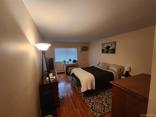 Building Photo - 6 Charles Ln