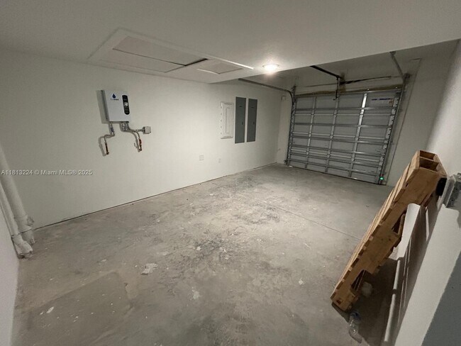 Building Photo - 14625 SW 262nd St