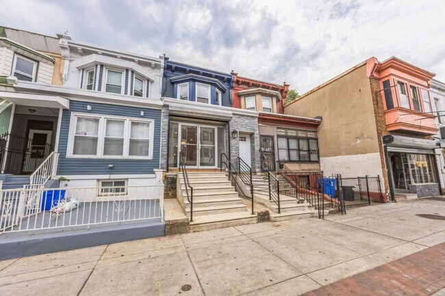 Building Photo - 2824 N 22nd St