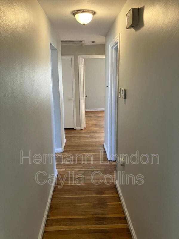 Building Photo - 1049 Willmann Ct