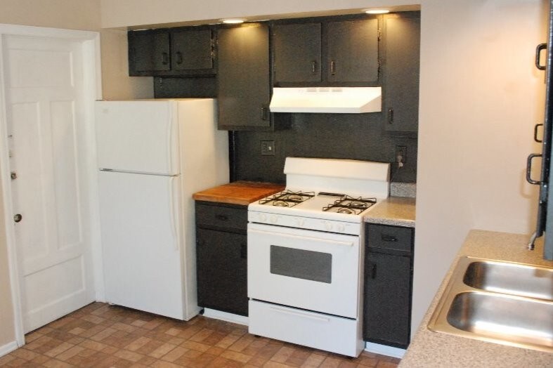 Kitchen - 27 Harper St