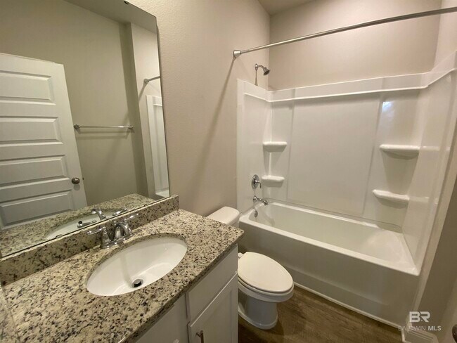 Building Photo - 9102 Diamante Blvd