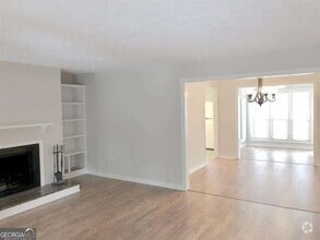 Building Photo - 606 Park Ridge Cir