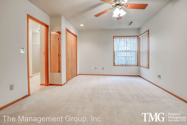 Building Photo - 2 br, 2.5 bath House - 13818 NW 10th Court #A