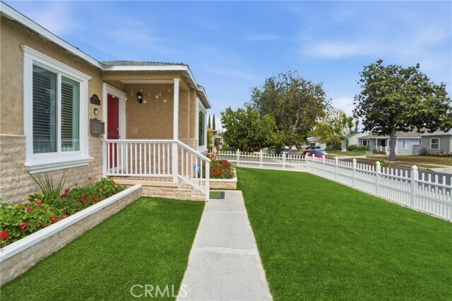 Building Photo - 6139 Jamieson Ave