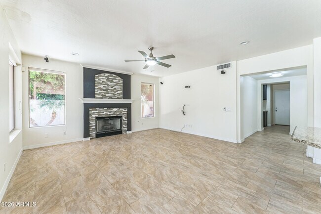 Building Photo - 1111 W Washington Ave
