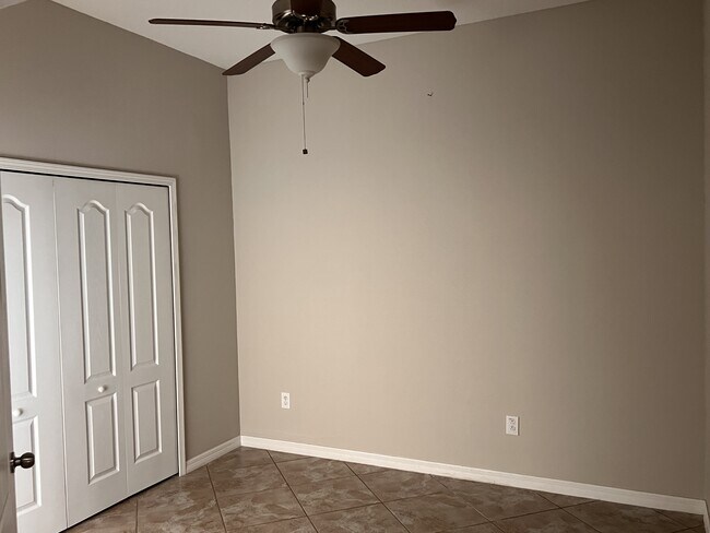 Building Photo - 11018 Whittney Chase Dr