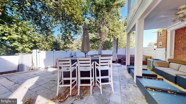 Building Photo - 4145 21st Rd N